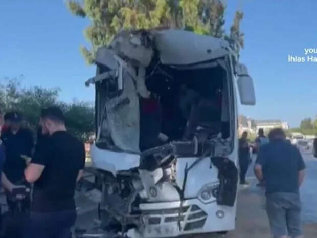 18 россиян попали в больницу после ДТП на отдыхе в Турции