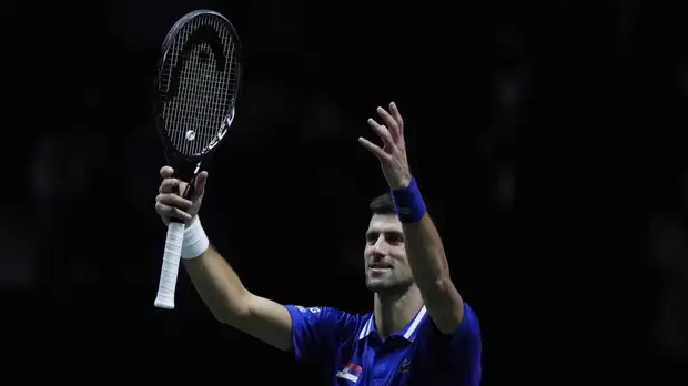 Источник: в Австралии Джоковича поместили в отель для беженцев