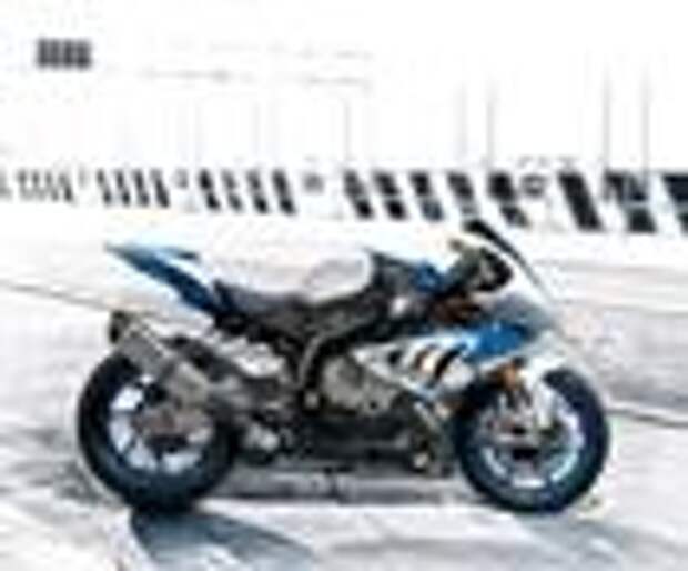 Новые фотографии нового BMW HP4