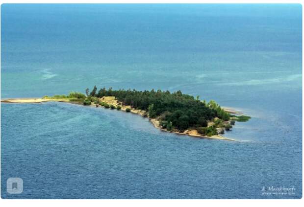 Откуда взялся большой необитаемый остров на Волге?