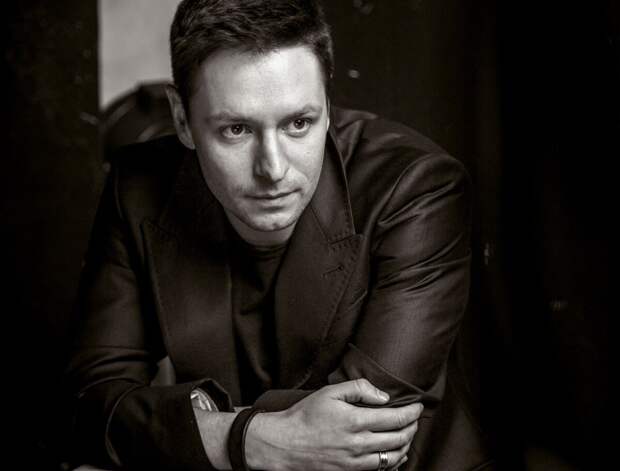 Владимир Жеребцов. Путь к успеху, брак с известной актрисой. Как складывается жизнь талантливого актера?