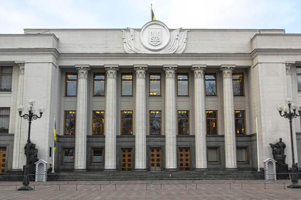 Разумков: в казне Украины осталось средств примерно на две недели