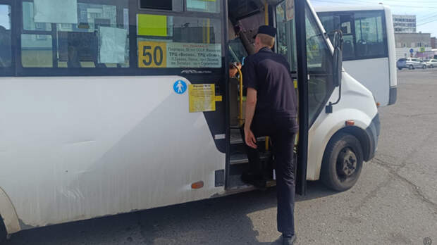Власти Барнаула назвали нарушения, выявленные в автобусах