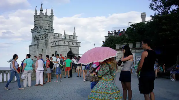 Роспотребнадзор открыл горячую линию для туристов