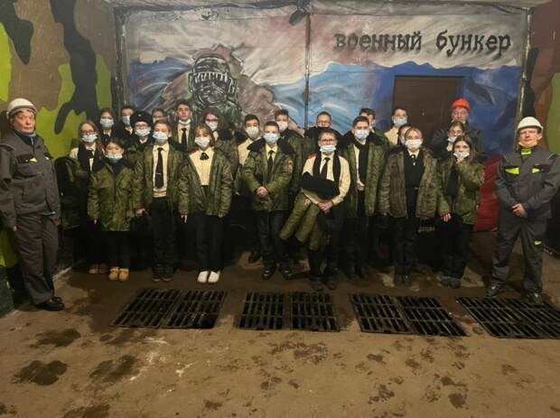 Во Всемирный День Гражданской обороны школьники побывали в защитном сооружении ГО на северо-западе Москвы. Фото предоставлено пресс-службой Управления по СЗАО Департамента ГОЧСиПБ
