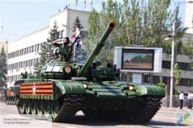 Дань уважения героизму народа-победителя: в Донецке прошел военный парад