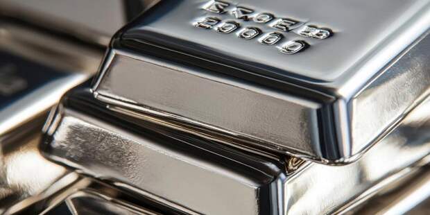 Исторический взлет: серебро впервые в истории торгуется выше 65 долларов за унцию