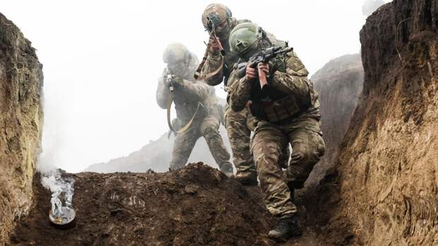 Герасимов: российские войска наступают на всех направлениях