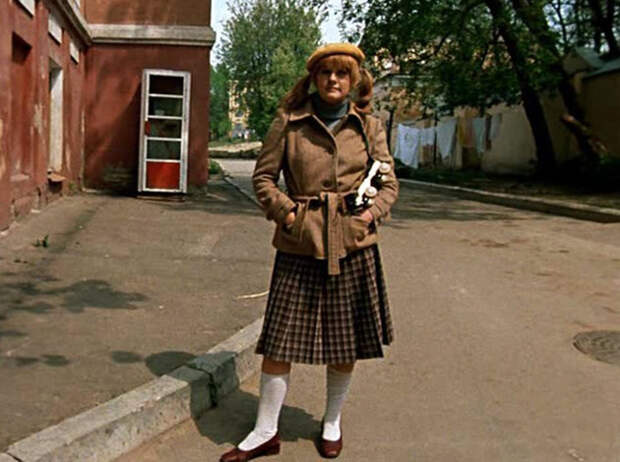 Мода в СССР: как одевались героини культовых советских фильмов