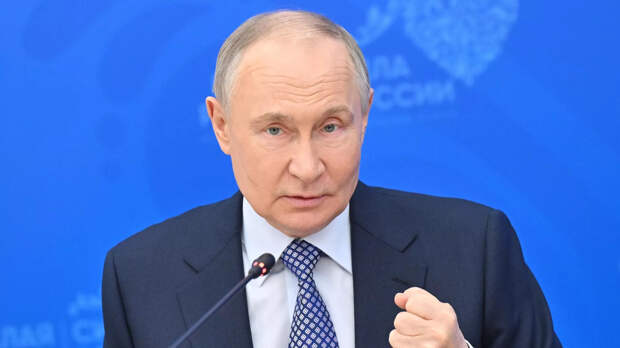 Президент Владимир Путин провел встречу с главами муниципальных образований - РИА Новости, 1920, 30.04.2025