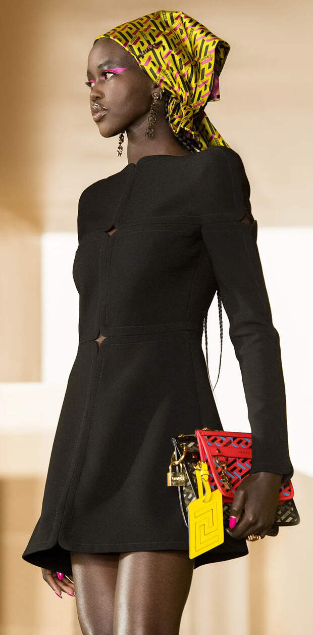 Versace осень-зима 2021/22