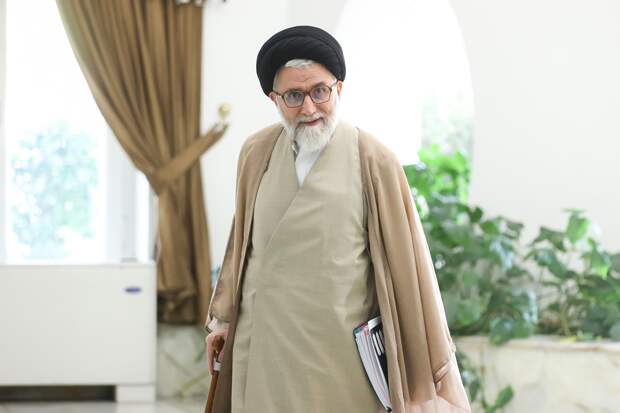 Президент Ирана подтвердил гибель министра разведки Исмаила Хатиба