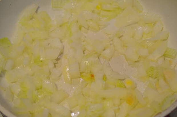Рисовый рулет с колбасой и овощами grey Рисовый рулет с колбасой и овощами