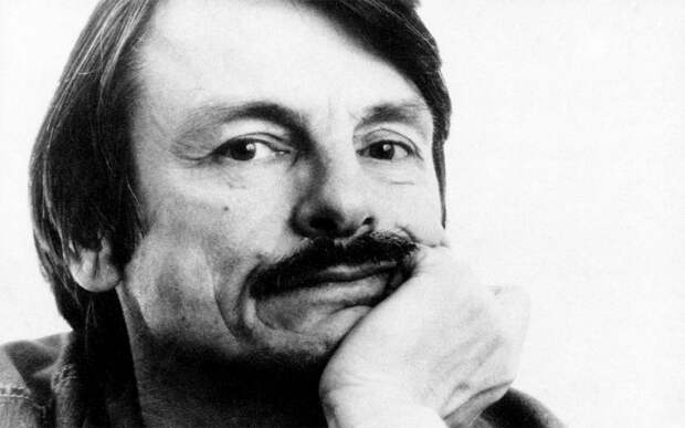 Режиссёр Андрей Тарковский. Режиссёр Андрей Тарковский.