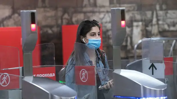 «Цель эксперимента — снизить нагрузку в час пик»: на двух линиях метро Москвы введут скидки на проезд до 50%