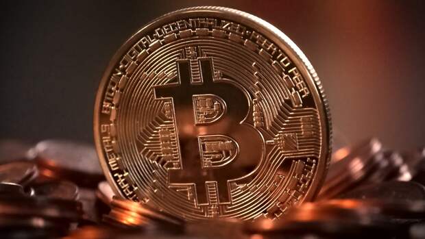 Цена на биткоин достигла рекордной отметки в 29 тысяч долларов