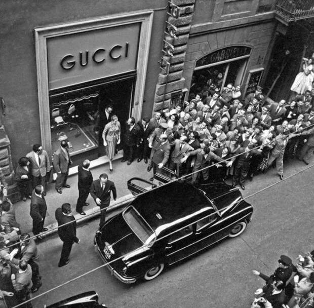 Открытие первого магазина Gucci в Нью-Йорке. 1953 год история, ретро, фотографии