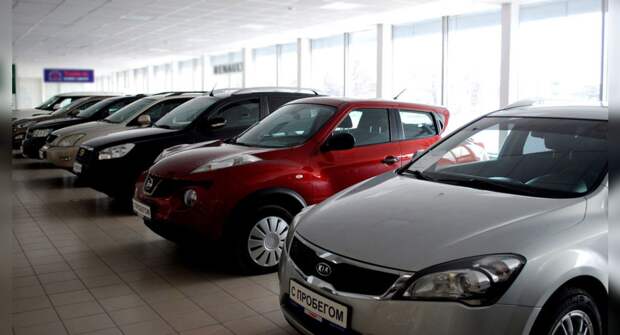 Назвали самые популярные авто с пробегом в новогодние каникулы