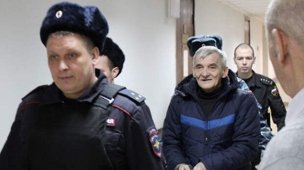 Руководителю «Мемориала» Дмитриеву увеличили срок лишения свободы до 13 лет