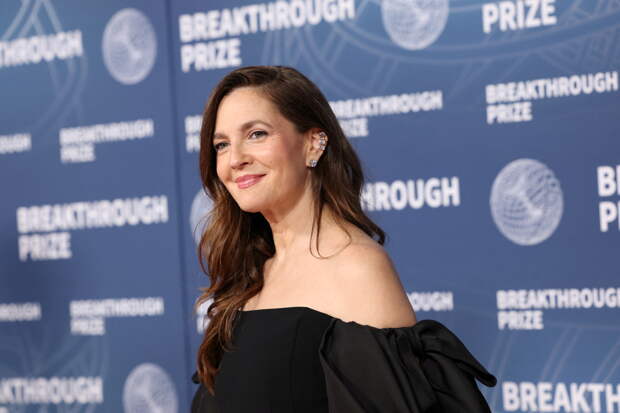 50-летняя Дрю Бэрримор высказалась о старении фразой «это привилегия»