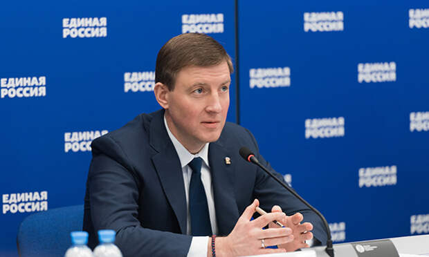 Проект закона о поправке в Конституцию включает предложения по изменению 22 ее главы. Фото: moscow.er.ru Проект закона о поправке в Конституцию включает предложения по изменению 22 ее главы. Фото: moscow.er.ru