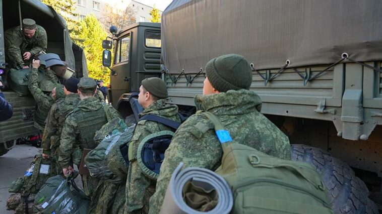 В ОП поддержали идею об отмене отсрочки от призыва для депутатов и сенаторов