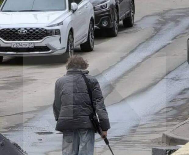 РЕН ТВ: на Юго-Западе Москвы ходит парень с винтовкой