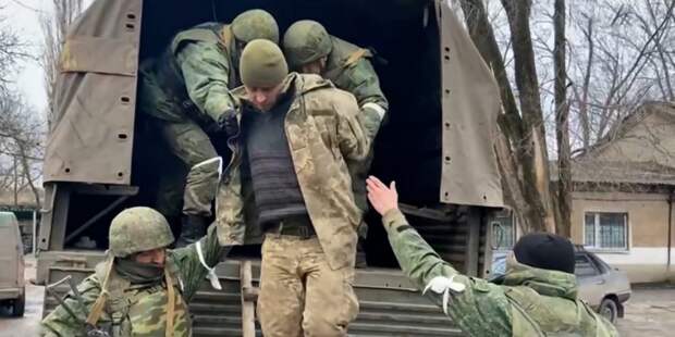 Украина сдает Донбасс: пленные ВСУшники  шокировали своими признаниями