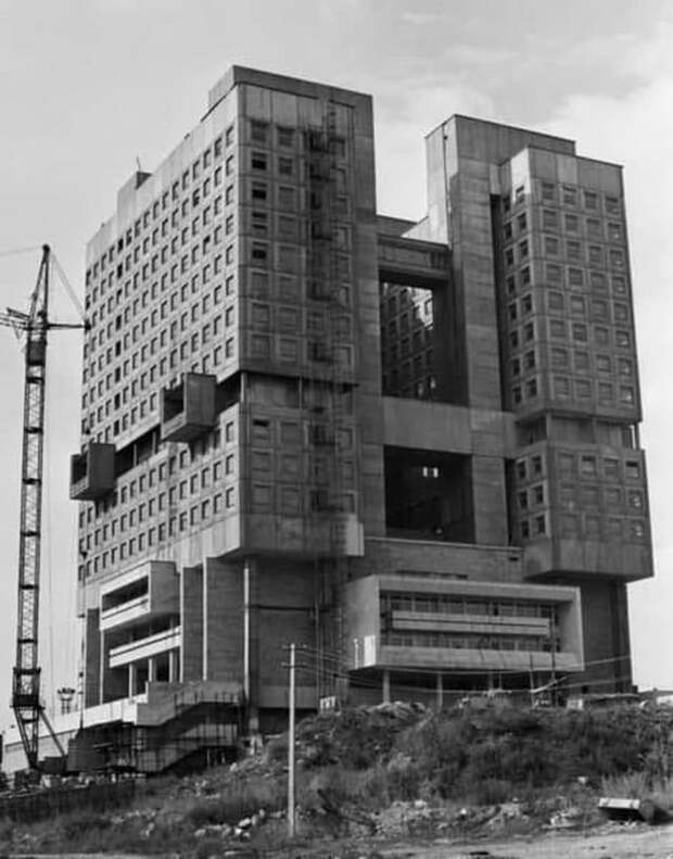 Подборка атмосферных кадров из 90-х