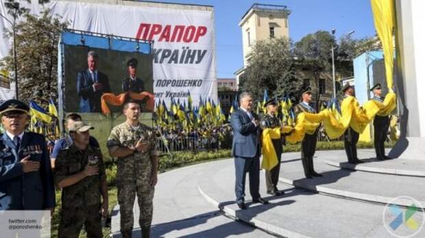 Киевский адвокат: граждане Украины готовы выйти на майдан против Порошенко, но боятся повторения «одесской трагедии»  