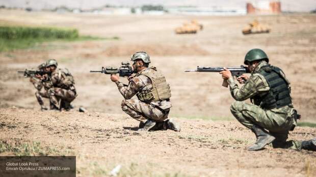 Турецкий военный погиб из-за обстрела со стороны курдов в районе сирийского Манбиджа 