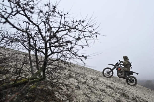 Подаренный школьником питбайк спас жизнь военнослужащего в зоне СВО