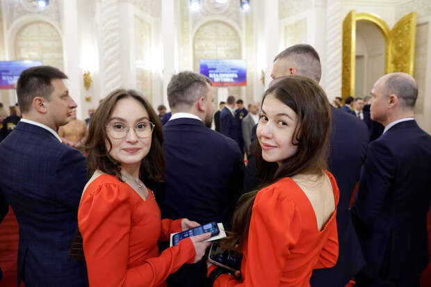 Стилисты раскритиковали наряды присутствующих на инаугурации президента РФ