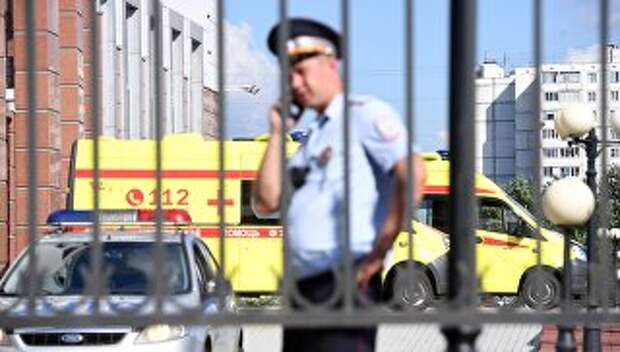 Струдник полиции у здания Московского областного суда, в котором произошла перестрелка. 1 августа 2017 Струдник полиции у здания Московского областного суда, в котором произошла перестрелка. 1 августа 2017