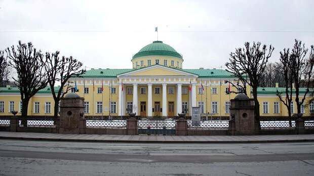 В Петербурге стартовал Совет законодателей