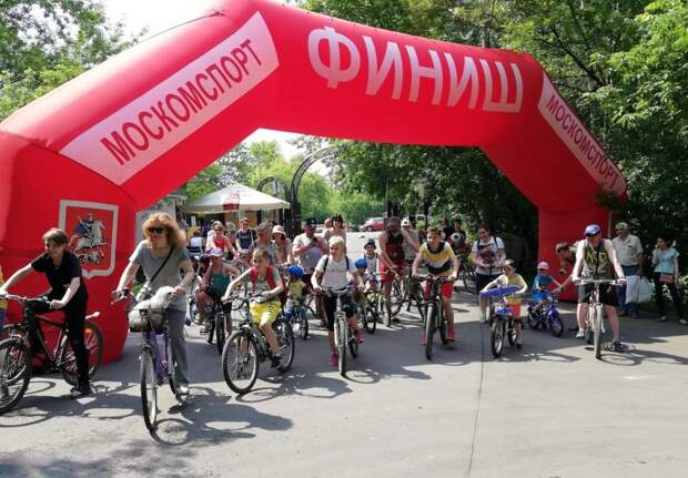 Велопарад в честь Дня физкультурника пройдет в парке «Кузьминки-Люблино»
