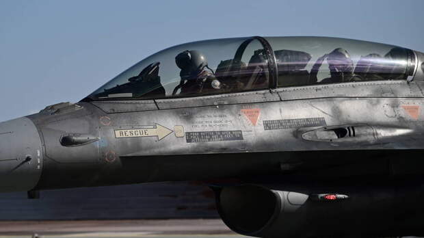 F-16 будут бить по России сразу из Польши, Румынии и Болгарии: В хитром плане Киева и НАТО обнаружен серьёзный просчёт