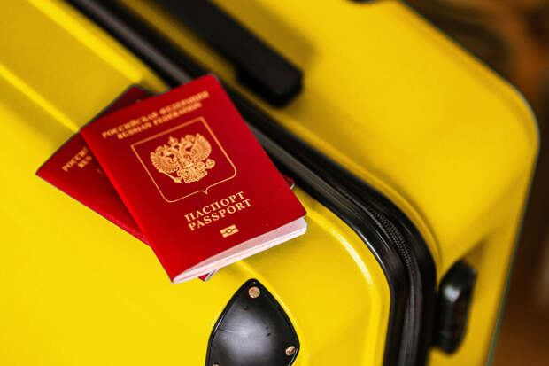 Малолетние россияне не смогут без паспорта выехать в Белоруссию и Абхазию