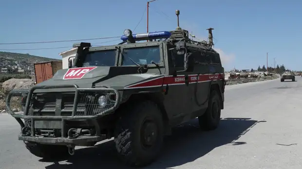 Двое сирийских военных погибли при обстрелах боевиков