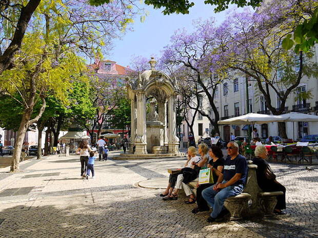 Lisbon%20Portugal%201306426217(www_brodyaga_com) (700x525, 221Kb)