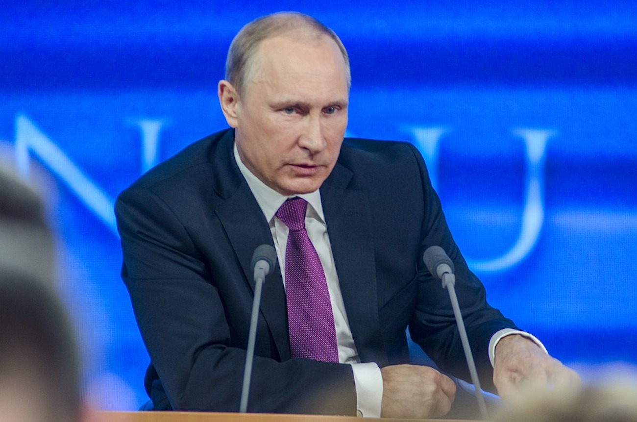 Путин запретил чиновникам иметь иностранное гражданство
