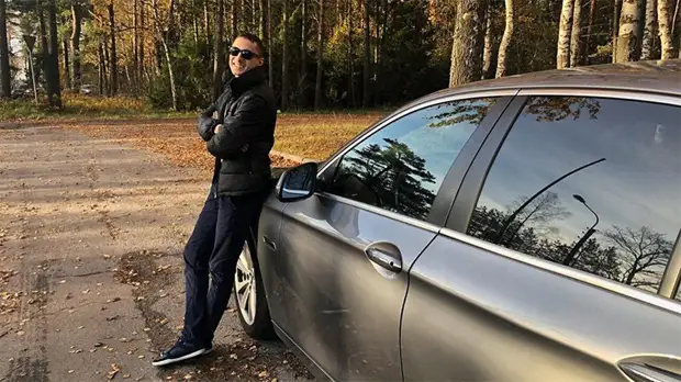 «Возместил ущерб в размере 250 тысяч»: суд закрыл дело стритрейсера, сбившего в Петербурге преподавателя Мариинки