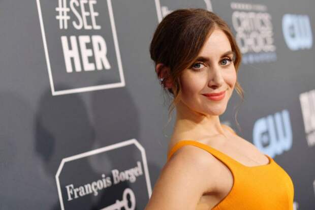 Alison Brie had a ‘peeing incident’ on ‘Mad Men’ set