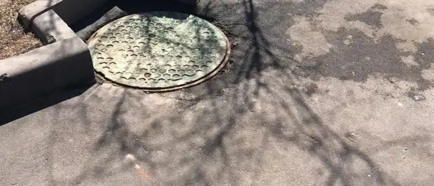 Бдительная москвичка спасла от подтопления 5-ый квартал Капотни