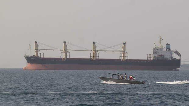 Правительство Испании призвало открыть Ормузский пролив