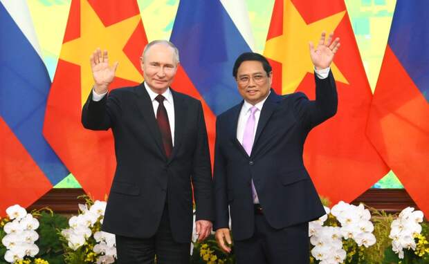 Пышная и торжественная встреча Президента России во Вьетнаме это не только дань уважения к России и ее лидеру, это еще и дань неуважения к США.-4