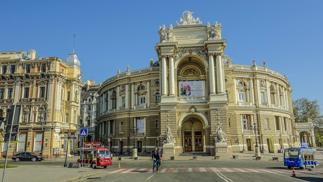 Гимн Одессы потребовали изменить из-за русского языка