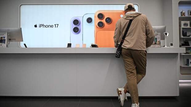 Бархота: полулегальный ввоз Iphone в Россию будут облагать новыми налогами