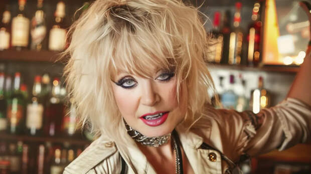 Будут ли рады "рабы и холопы" возвращению Пугачёвой на сцену