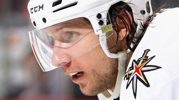 Дорофеев обошел Овечкина в гонке снайперов сезона НХЛ среди россиян